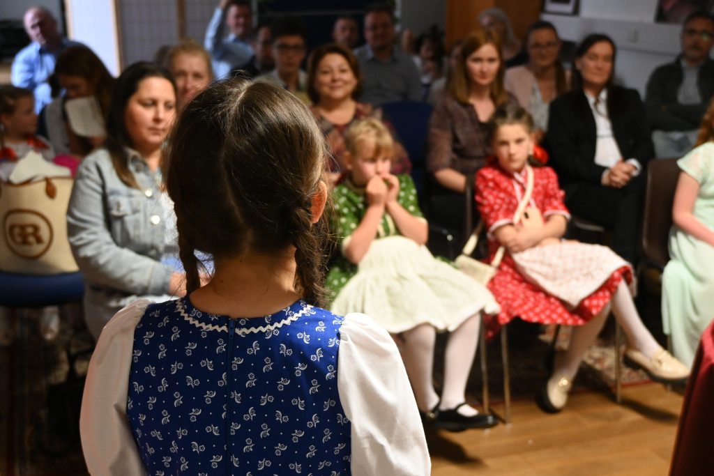 Betekintés az AMAPED mindennapjaiba: Elkészült az egyesületünket bemutató kisfilm!
